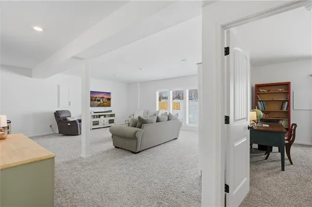 $465,000 | 1709 Cottonwood Creek Avenue, Kearney, MO 64060