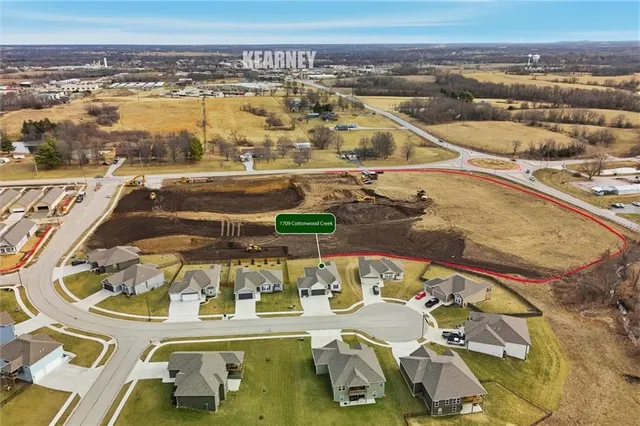 $465,000 | 1709 Cottonwood Creek Avenue, Kearney, MO 64060