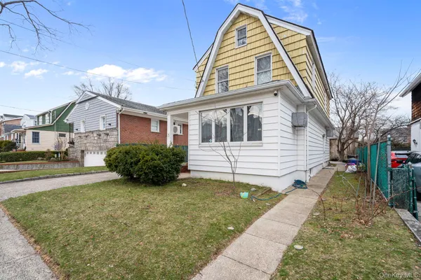 $4,600 | 14-28 156th Street | Beechhurst