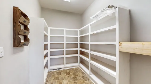 $624,900 | 9399 Hilo Road, Bon Aqua, TN 37025