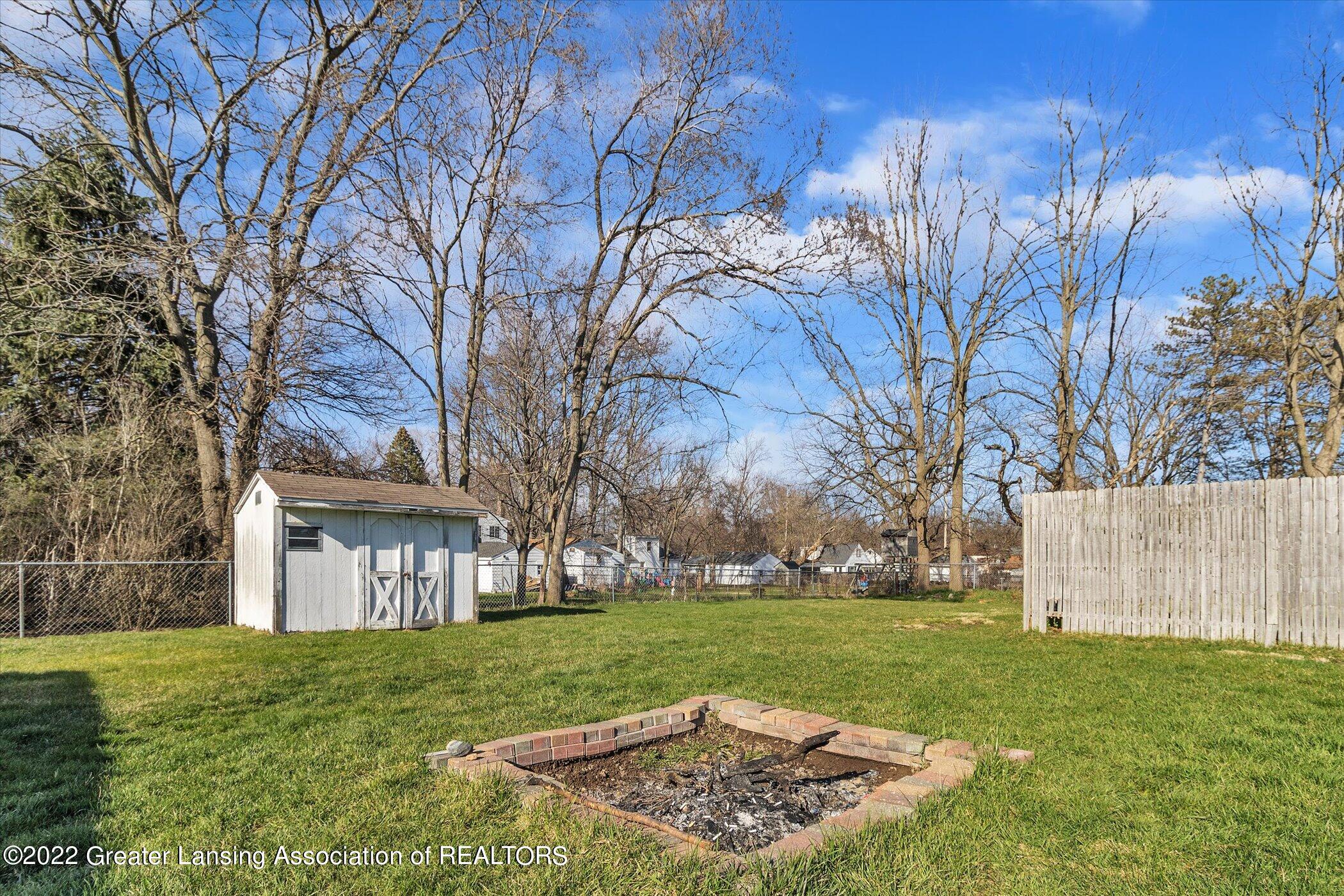 532 West Holmes Road Lansing, MI 48910 - Photo 53 of 64 Backyard