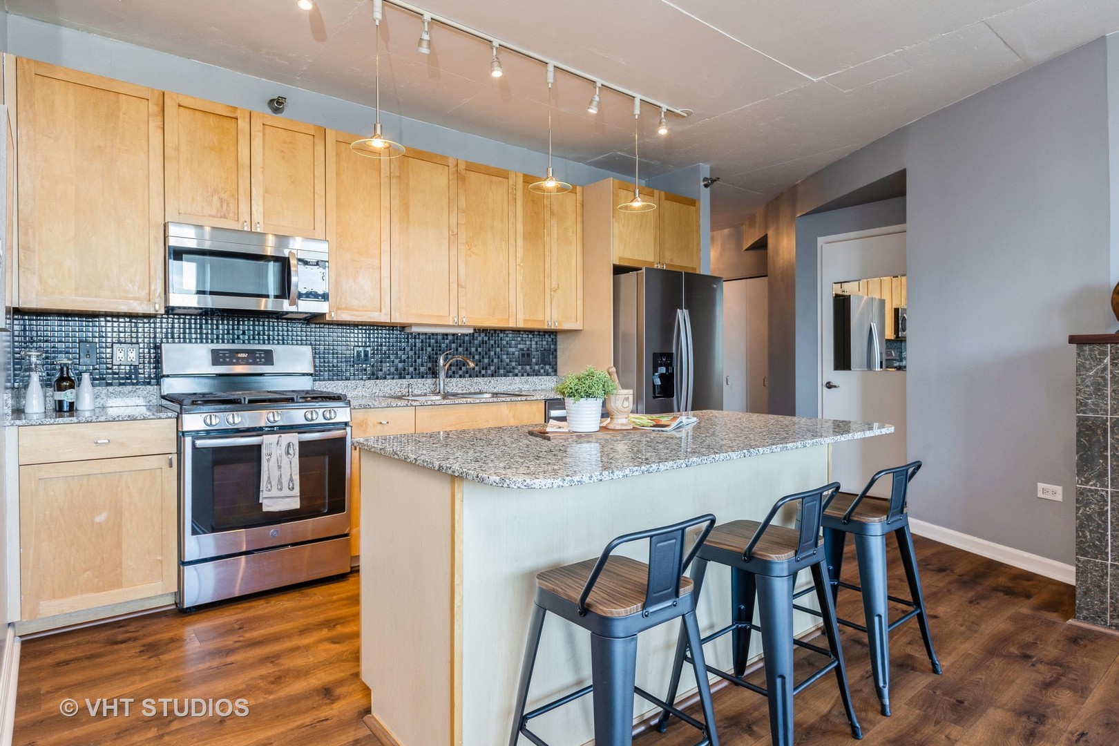 701 South Wells Street, Unit 2202 Chicago, IL 60607 - Photo 6 of 24 Gallery Image 6