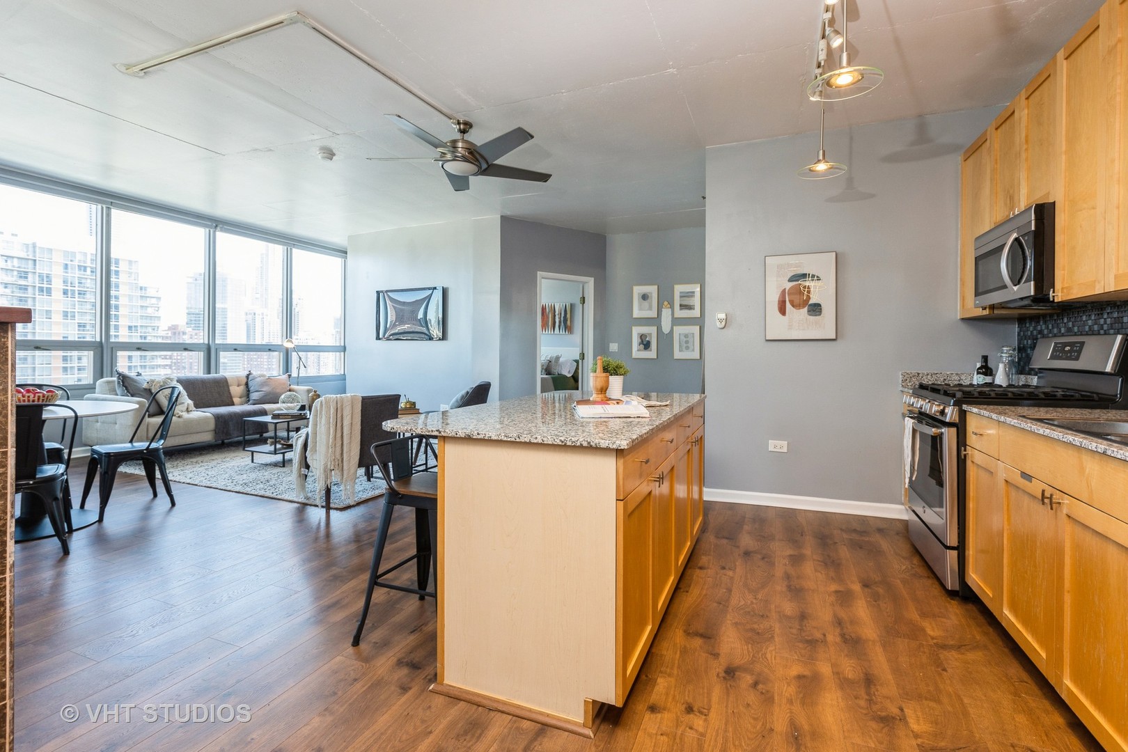 701 South Wells Street, Unit 2202 Chicago, IL 60607 - Photo 8 of 24 Gallery Image 8
