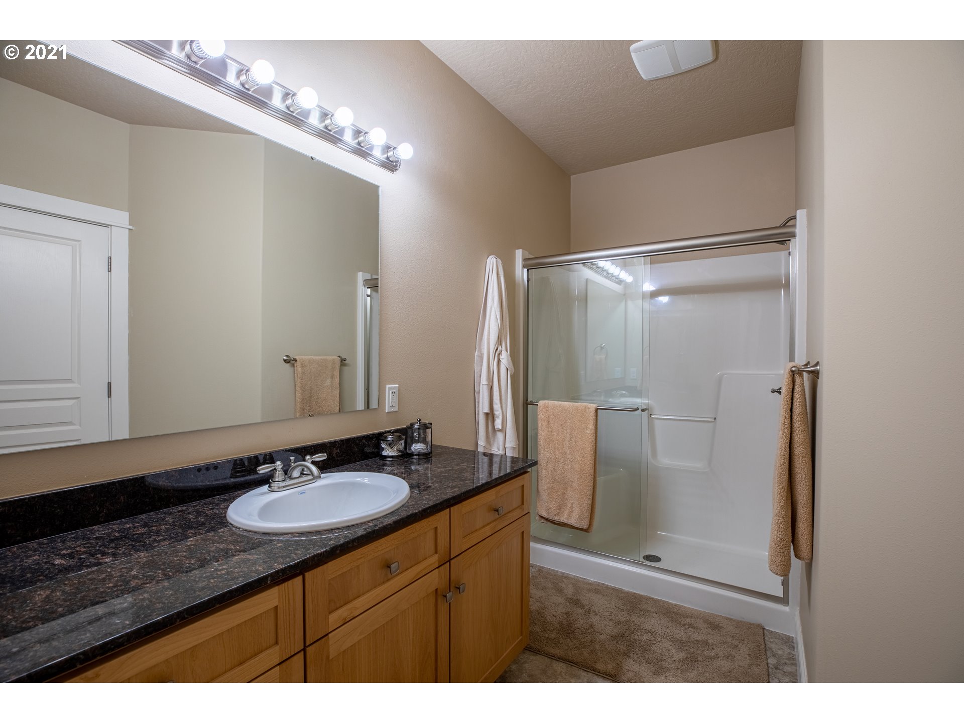 1930 Roosevelt Street North Bend, OR 97459 - Photo 19 of 32