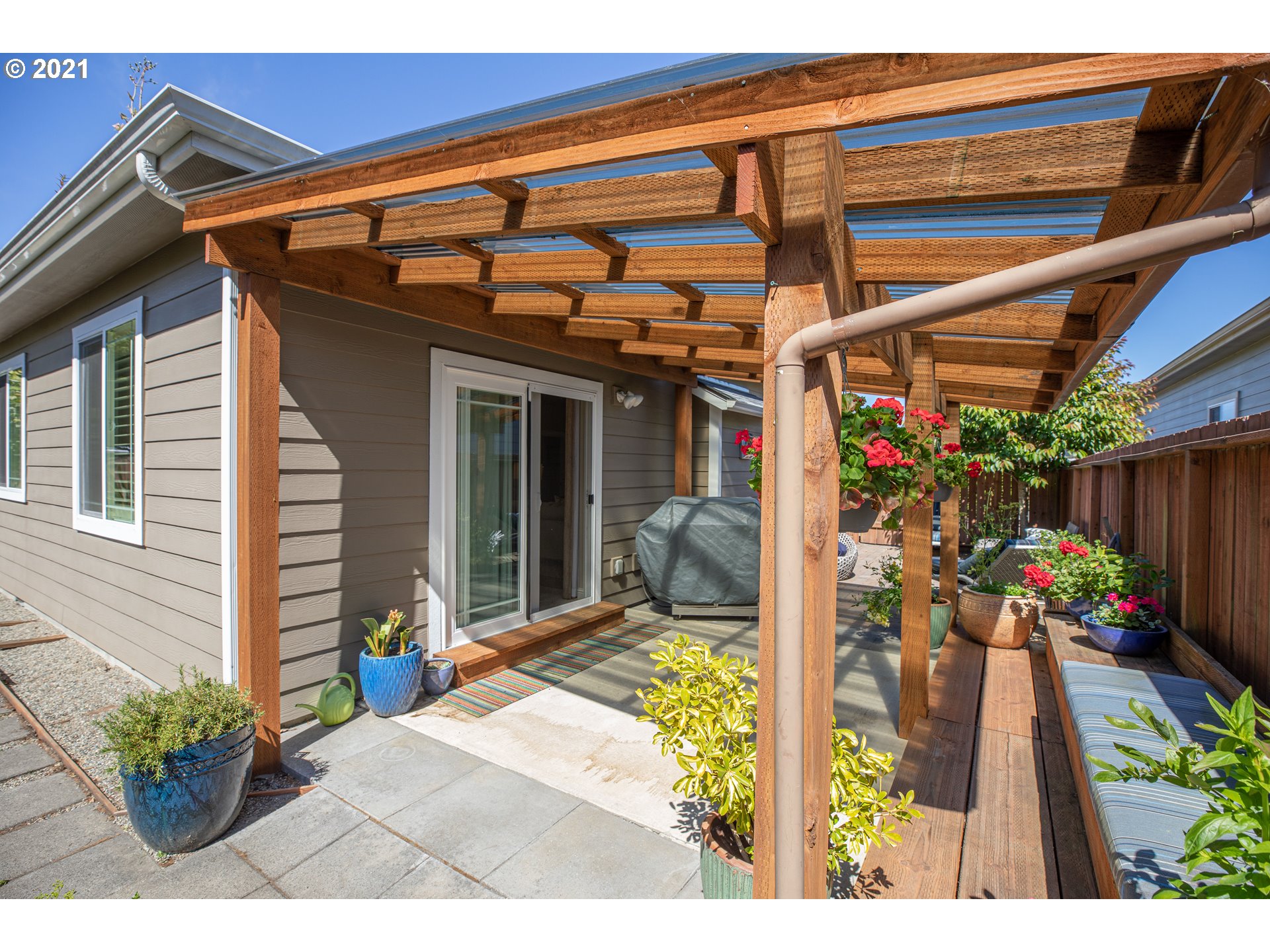 1930 Roosevelt Street North Bend, OR 97459 - Photo 24 of 32