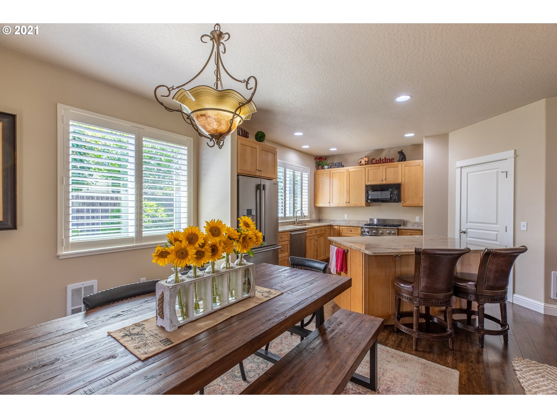 1930 Roosevelt Street North Bend, OR 97459 - Photo 9 of 32