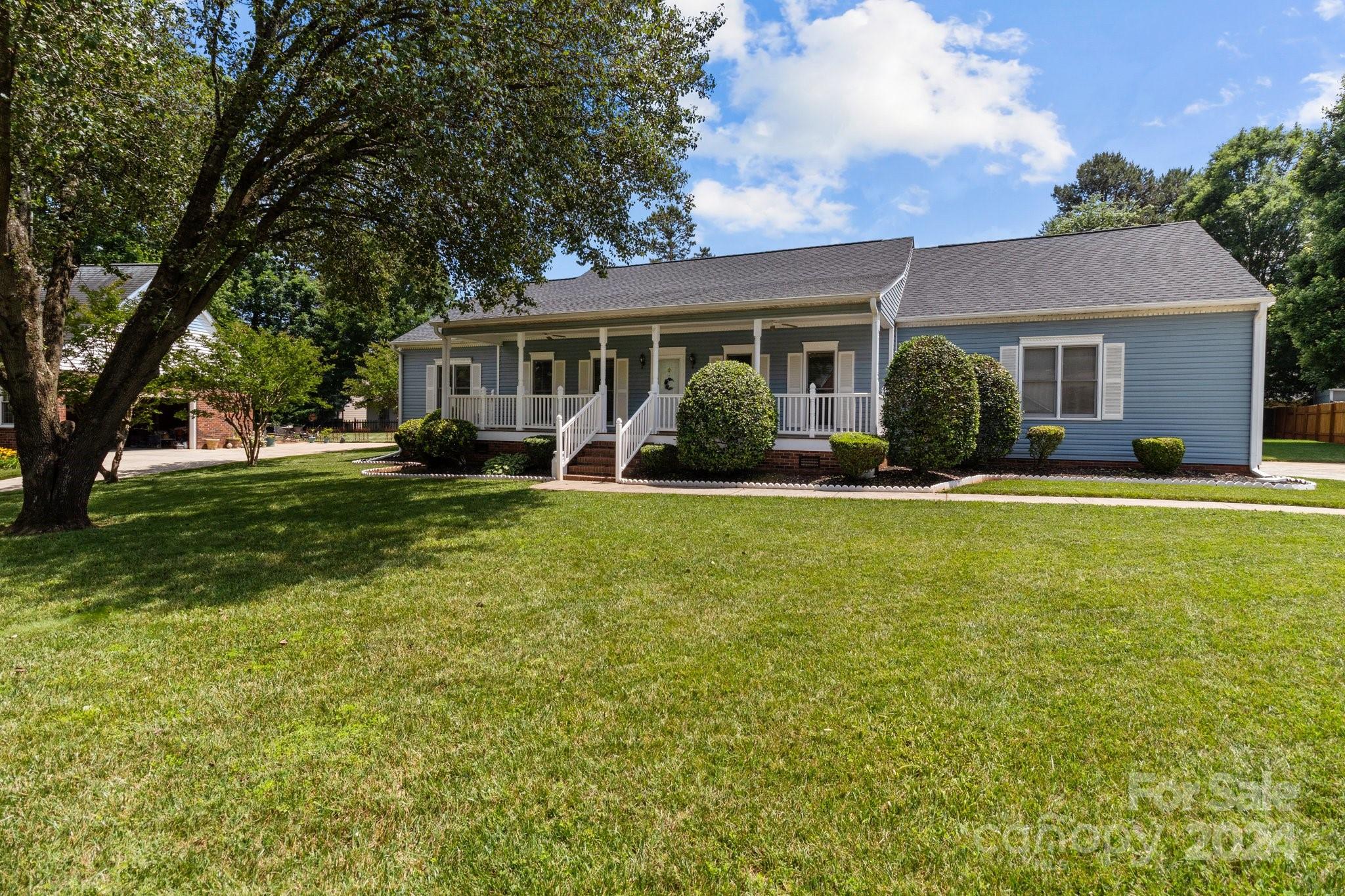 623 Peacehaven Road Kannapolis, NC 28083 - Photo 3 of 38 Gallery Image 3