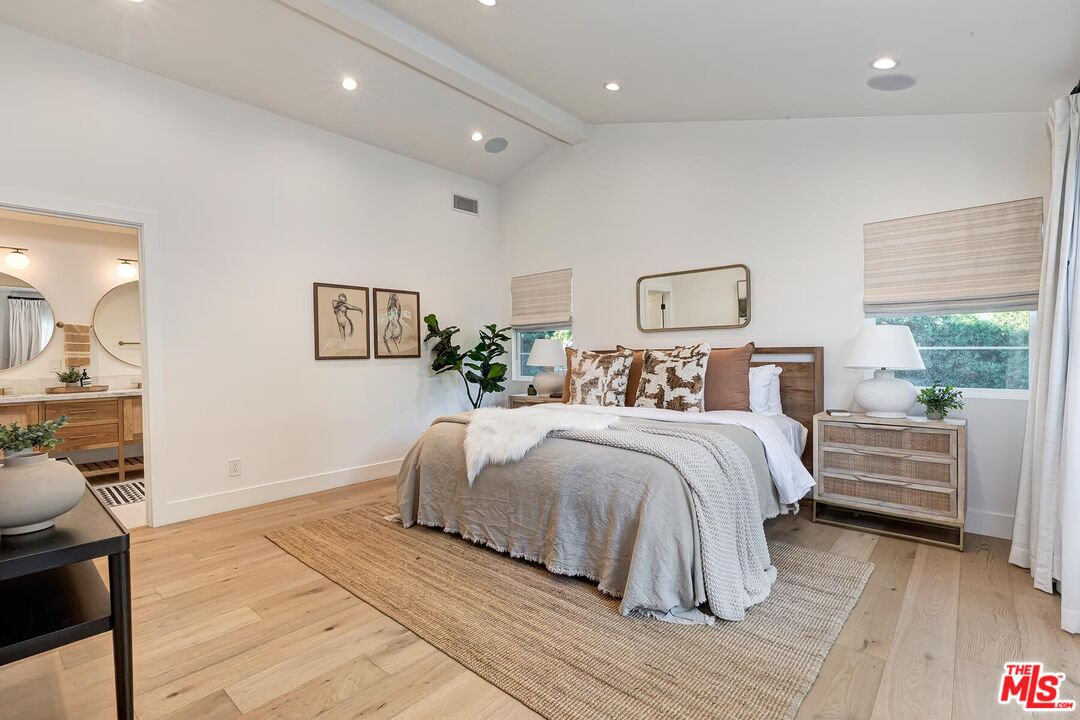 2554 Amherst Avenue Los Angeles, CA 90064 - Photo 19 of 39