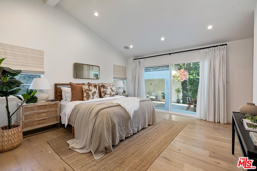 2554 Amherst Avenue Los Angeles, CA 90064 - Photo 20 of 39