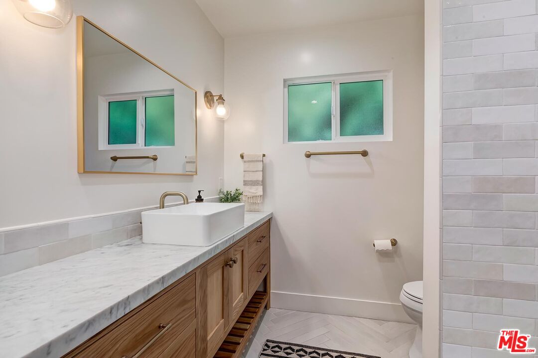 2554 Amherst Avenue Los Angeles, CA 90064 - Photo 27 of 39