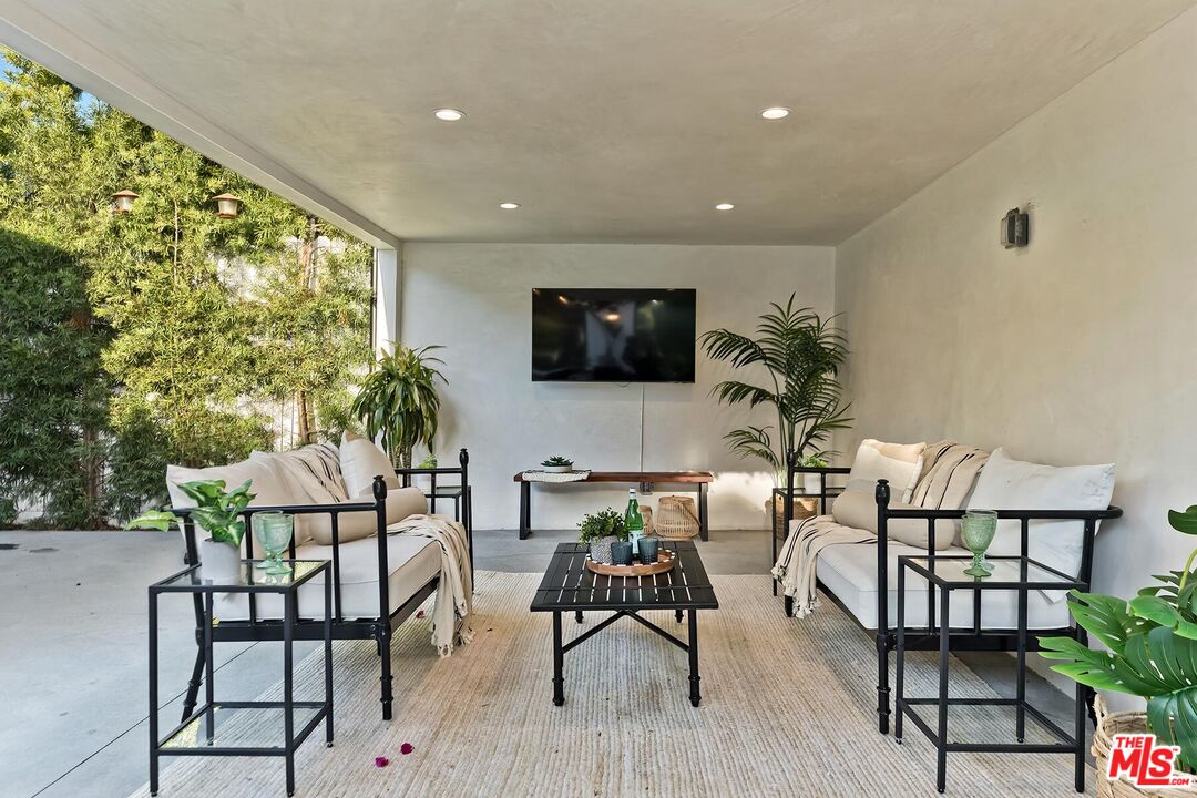 2554 Amherst Avenue Los Angeles, CA 90064 - Photo 35 of 39