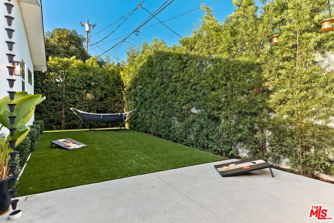 2554 Amherst Avenue Los Angeles, CA 90064 - Photo 37 of 39