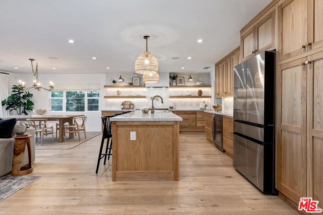 2554 Amherst Avenue Los Angeles, CA 90064 - Photo 10 of 39