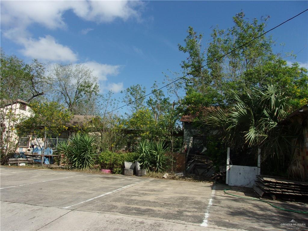 700 Doherty Avenue Mission, TX 78572 - Photo 5 of 7 a view of a street with houses on both side