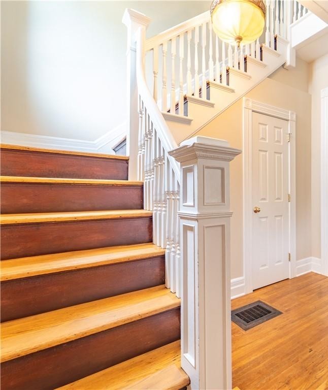 20 Sumner Park Rochester, NY 14607 - Photo 11 of 25