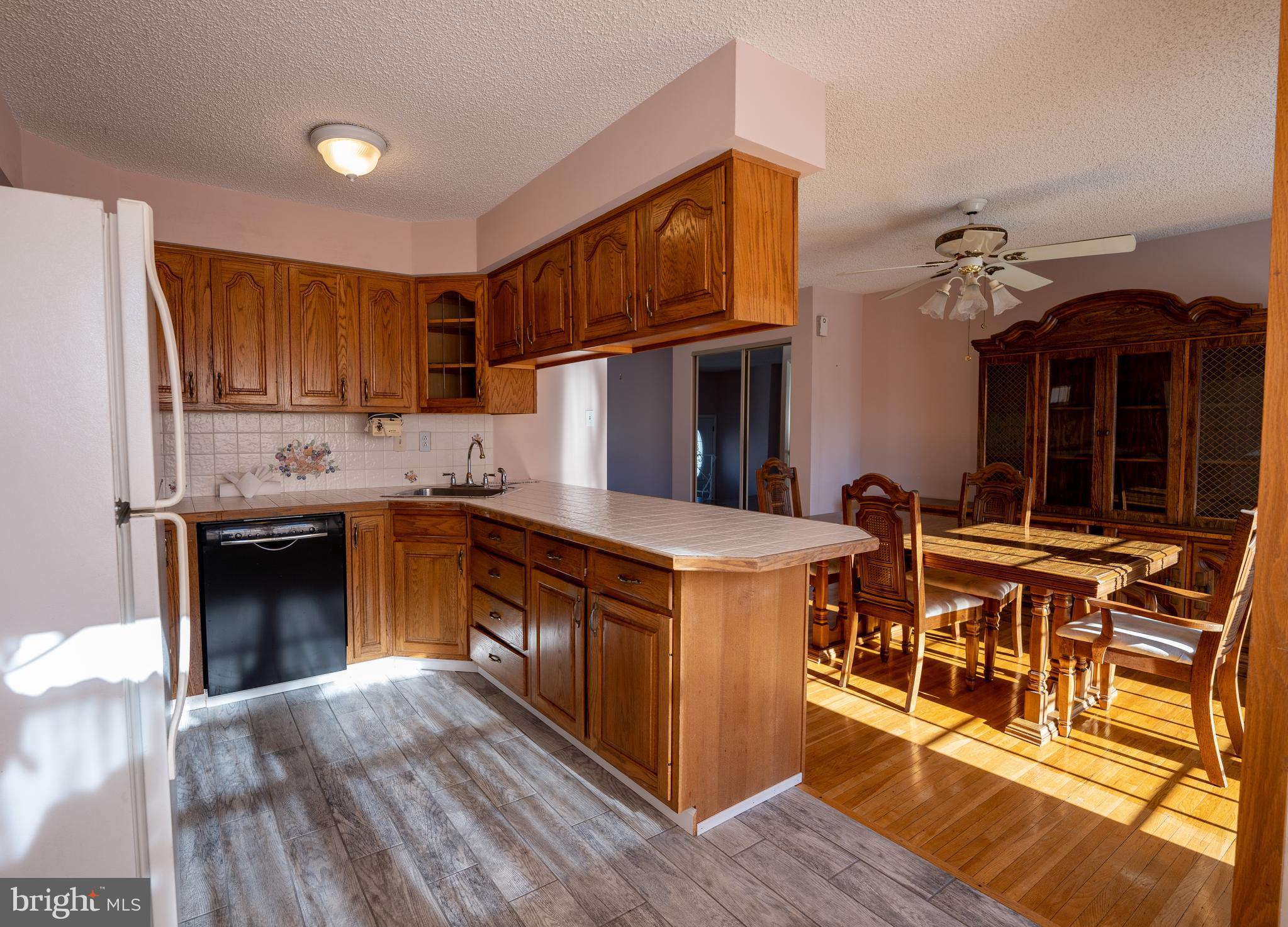 12509 Calpine Road Philadelphia, PA 19154 - Photo 8 of 30