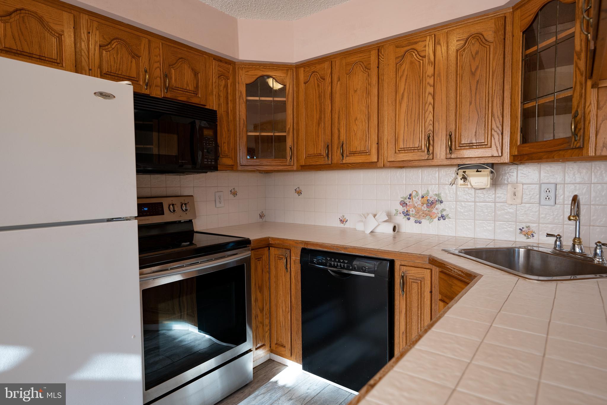 12509 Calpine Road Philadelphia, PA 19154 - Photo 9 of 30
