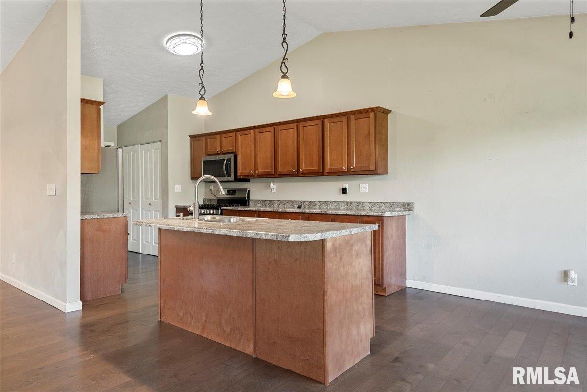 3501 Fenton Court Springfield, IL 62704 - Photo 10 of 31 Gallery Image 10