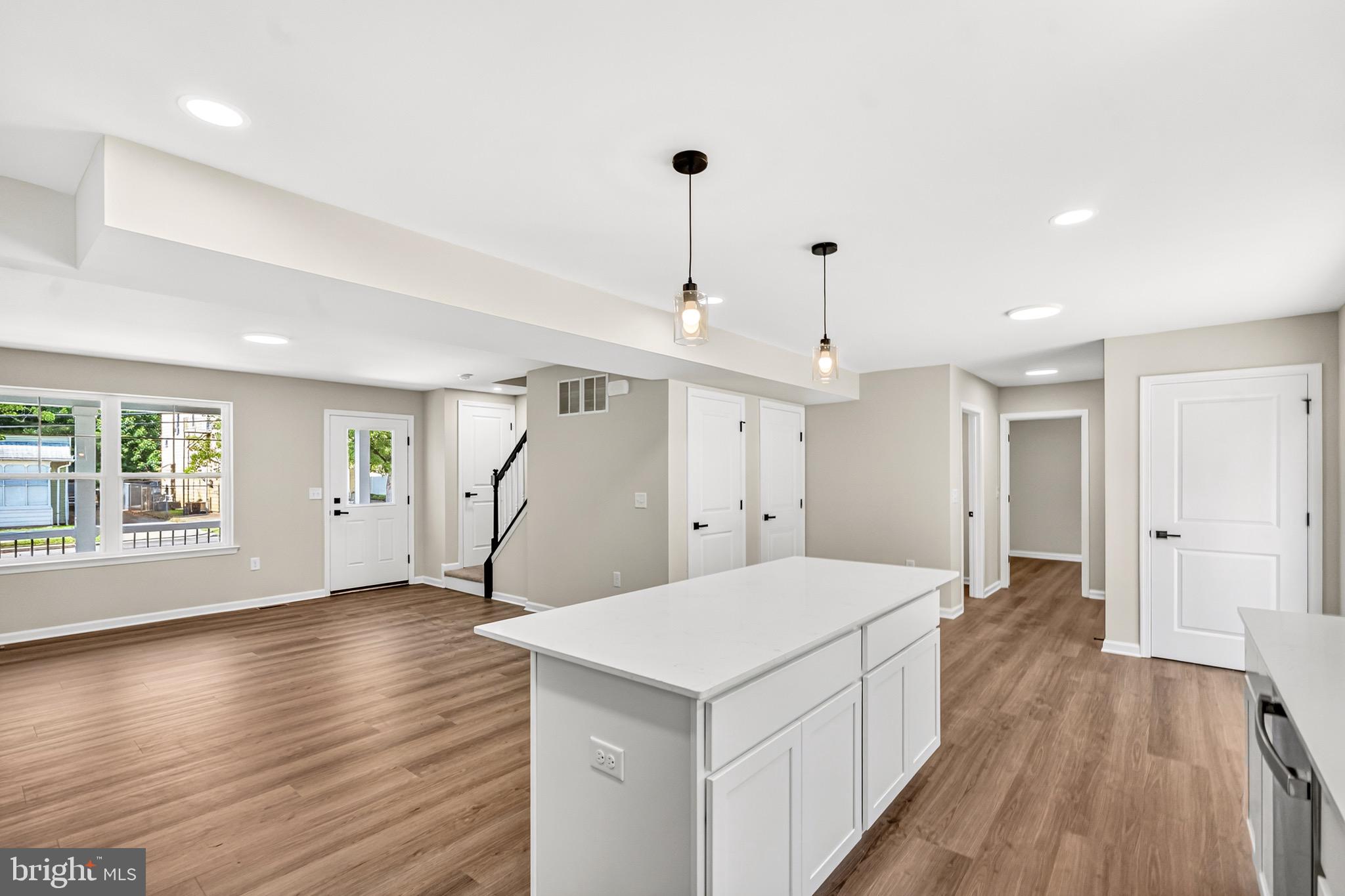 69 Main Street Bridgeport, NJ 08014 - Photo 6 of 27