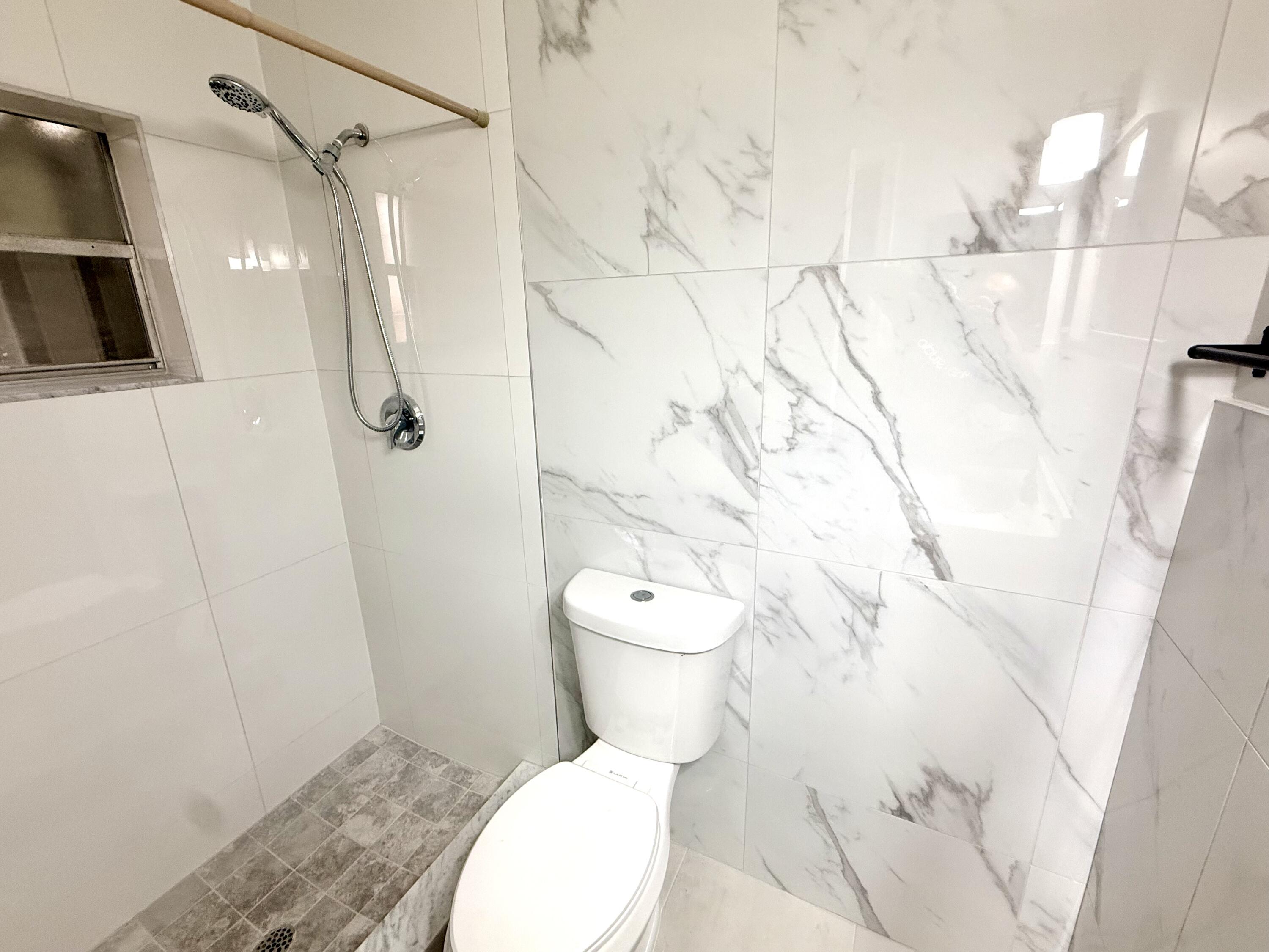 22800 Southwest 54th Way Boca Raton, FL 33433 - Photo 8 of 12 IMG_7622 2