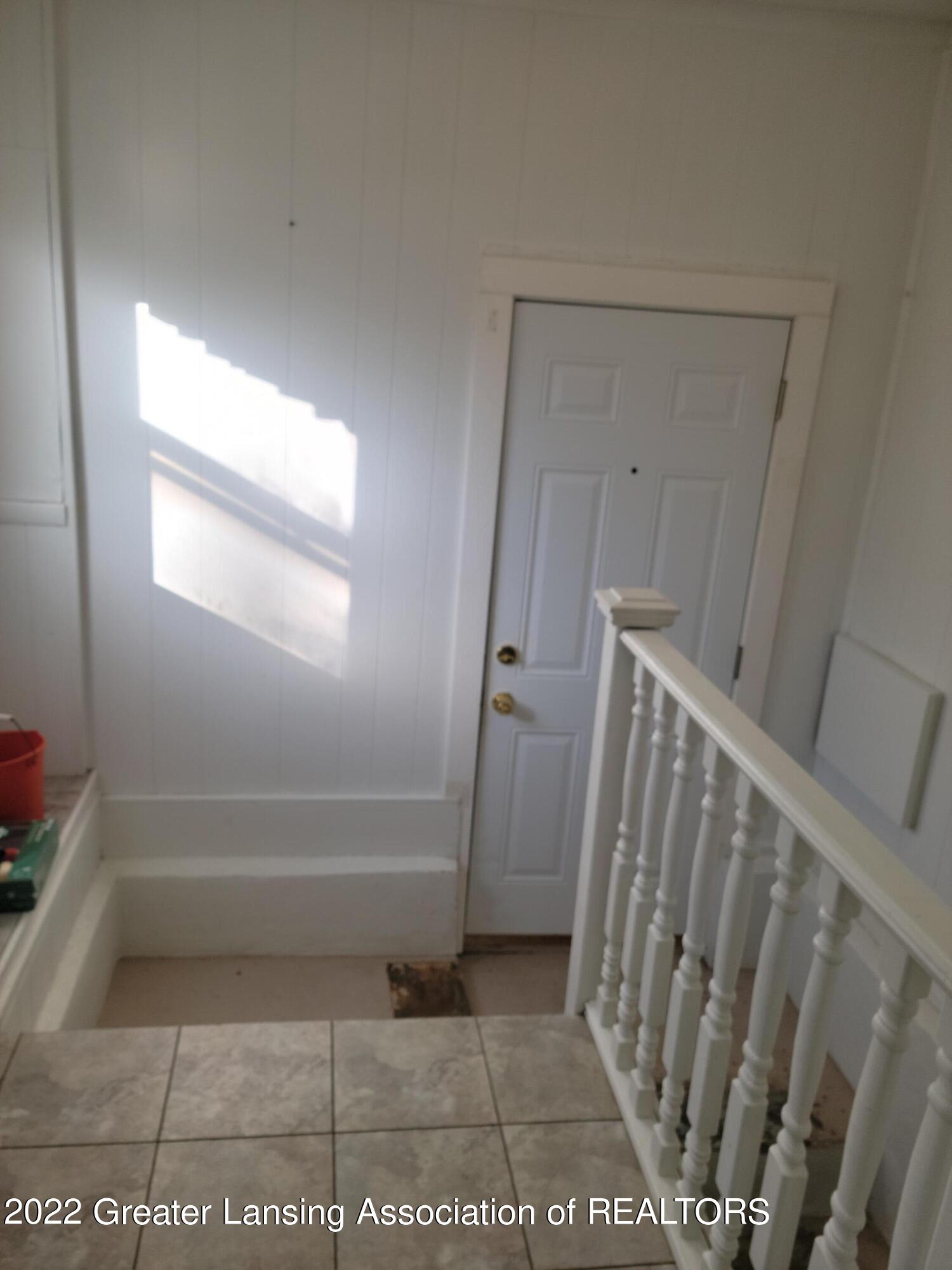 2032 Lambden Road Flint, MI 48532 - Photo 5 of 19 20221027_101616