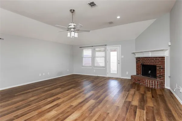 $2,550 | 6513 Redwood Lane, The Colony, TX 75056