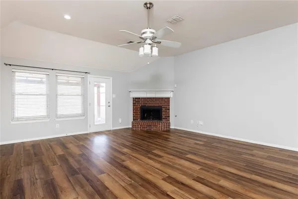 $2,550 | 6513 Redwood Lane, The Colony, TX 75056