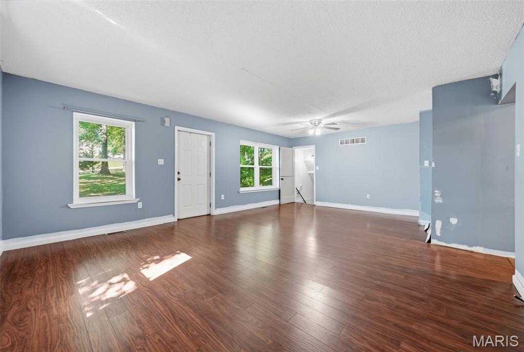 2243 Henson Farm Road Festus, MO 63028 - Photo 5 of 49