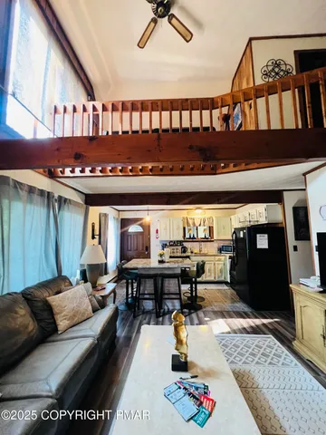 $1,985 | 1037 Porter Drive, Bushkill, PA 18324