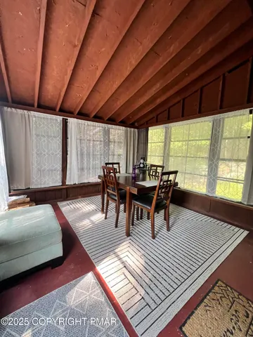 $1,985 | 1037 Porter Drive, Bushkill, PA 18324