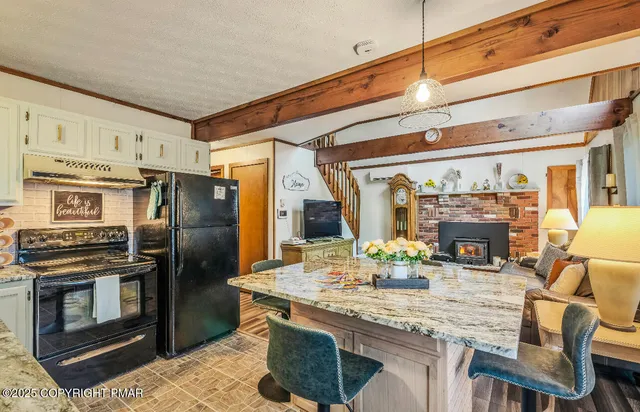 $1,985 | 1037 Porter Drive, Bushkill, PA 18324