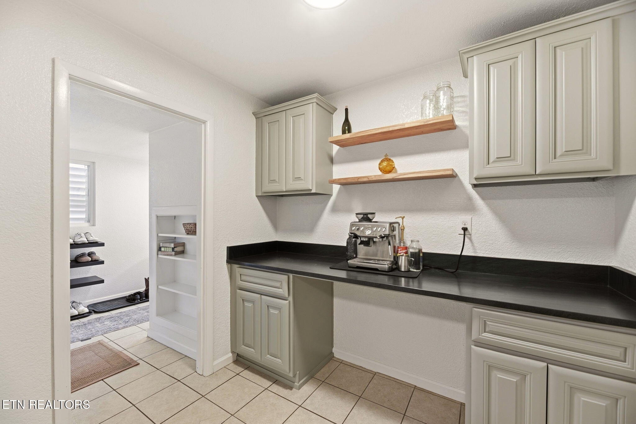3608 Decatur Drive Knoxville, TN 37920 - Photo 12 of 33 12-web-or-mls-DSC_5790