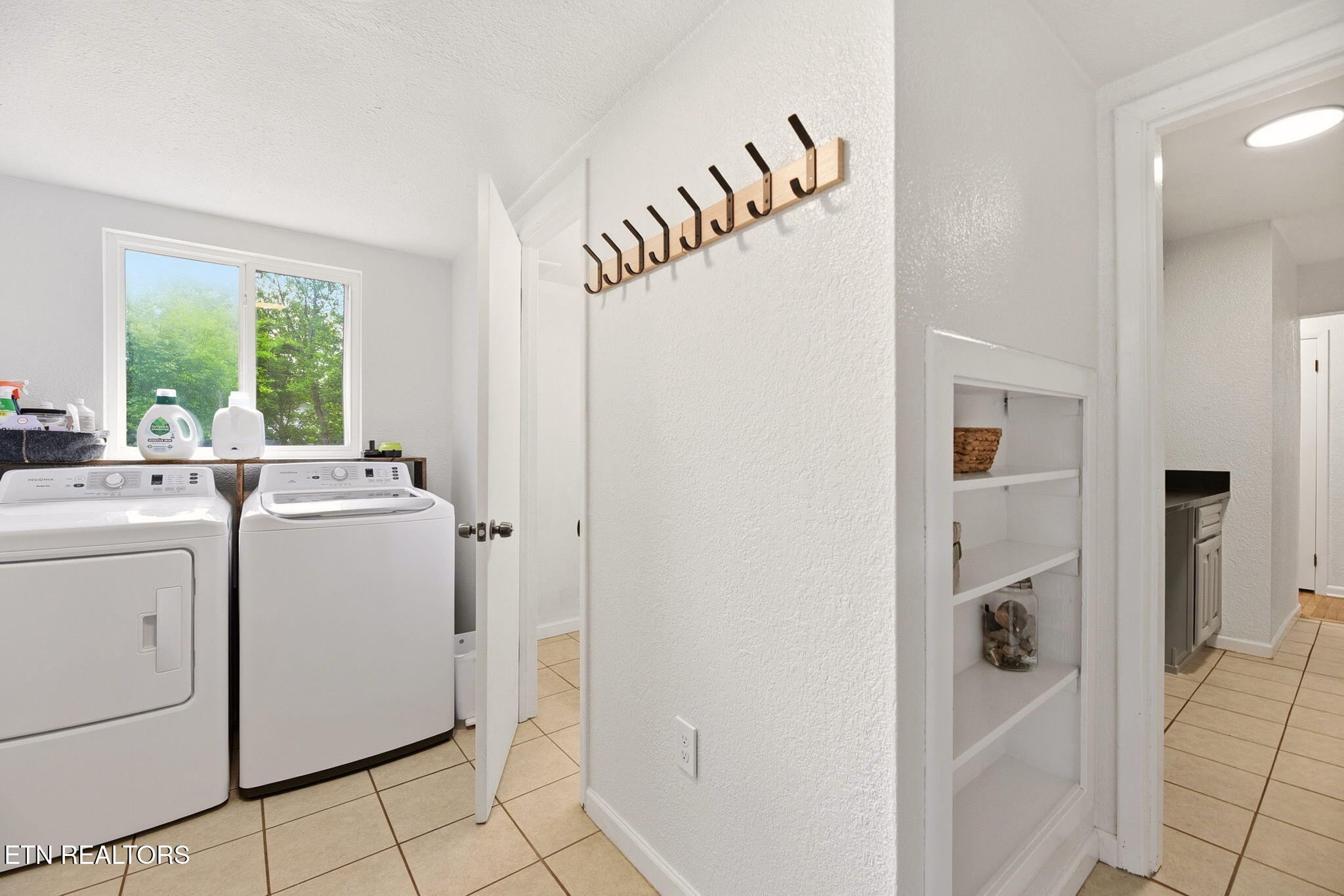 3608 Decatur Drive Knoxville, TN 37920 - Photo 14 of 33 14-web-or-mls-DSC_5796