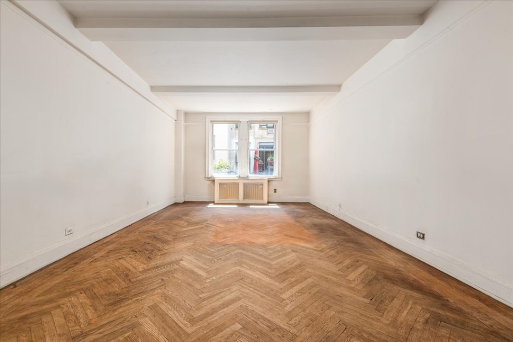 12 West 96th Street, Unit 2D Manhattan, NY 10025 - Photo 5 of 18 Photo 5