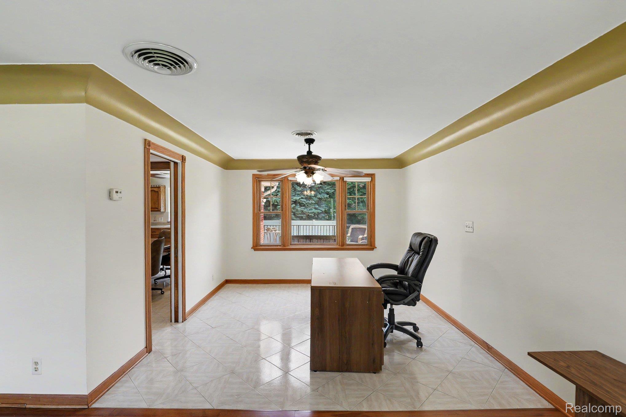 46430 Schoenherr Road Utica, MI 48315 - Photo 22 of 34 019_file_7831.jpg
