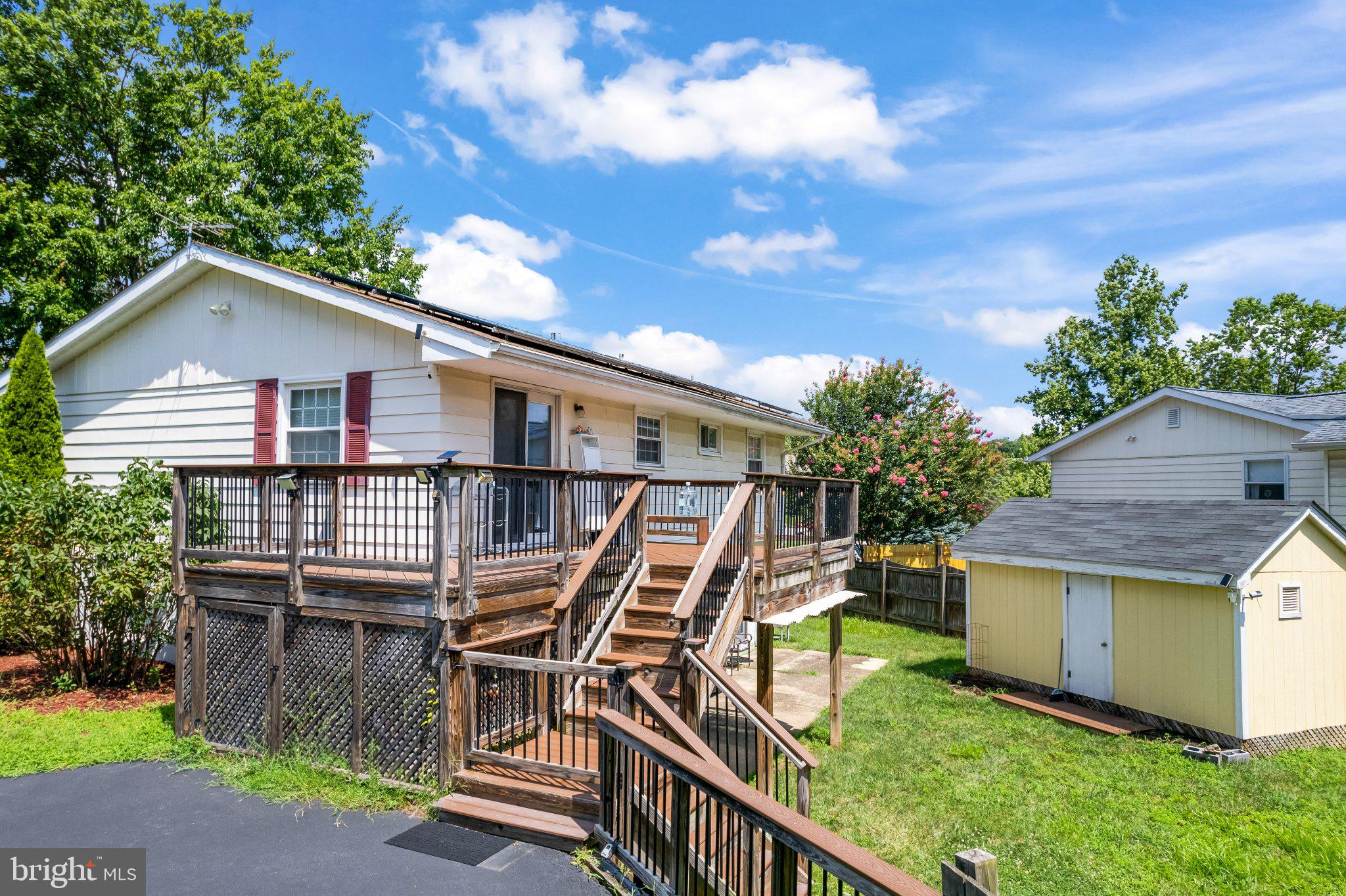 101 Williamsburg Road Sterling, VA 20164 - Photo 44 of 50 Charming home with inviting deck.