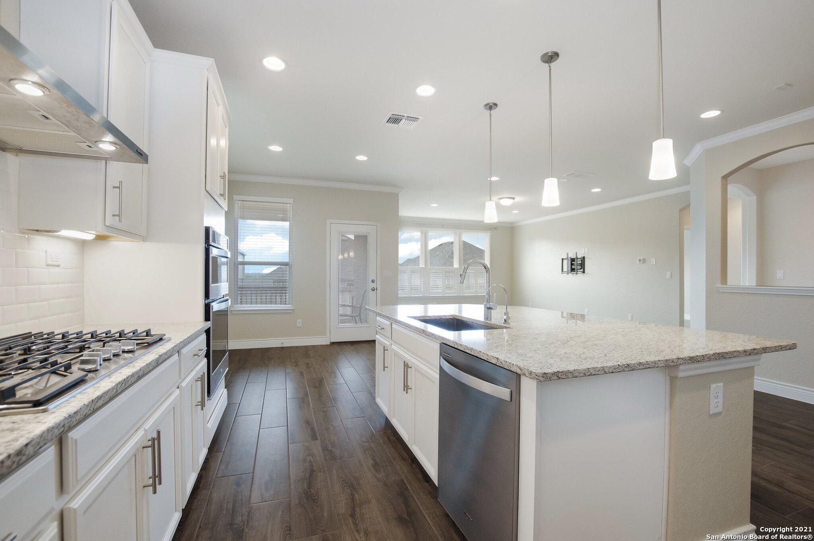 12124 Coyote Ranch San Antonio, TX 78254 - Photo 7 of 25