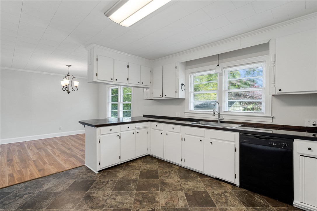 37 Dendy Street Pelzer, SC 29669 - Photo 15 of 39