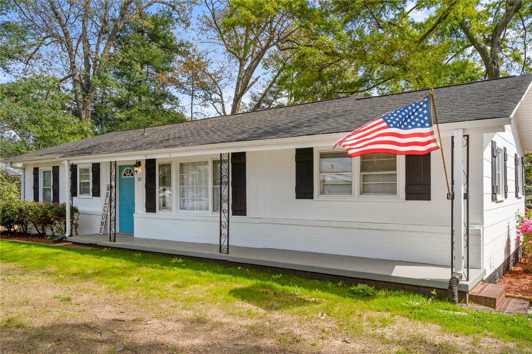 37 Dendy Street Pelzer, SC 29669 - Photo 5 of 39