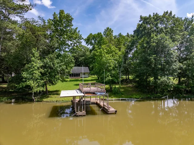 $595,000 | 152 Hiwassee Drive, Decatur, TN 37322