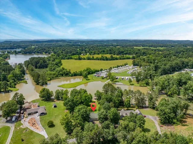 $595,000 | 152 Hiwassee Drive, Decatur, TN 37322