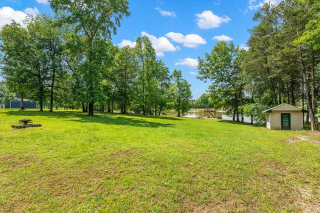 $595,000 | 152 Hiwassee Drive, Decatur, TN 37322