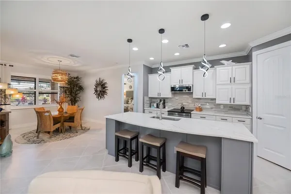 $685,000 | 13861 Karina Street, Venice, FL 34293