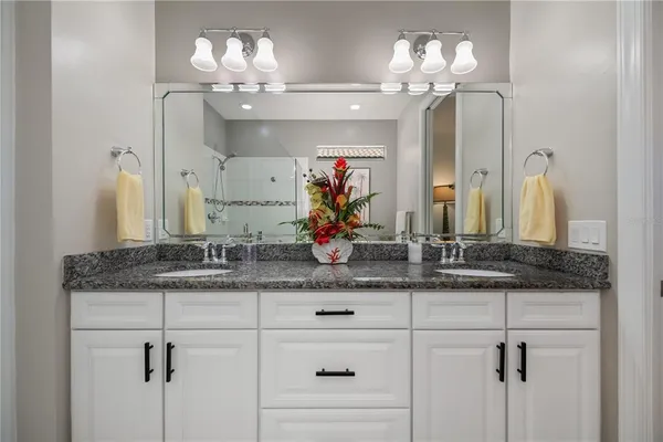 $685,000 | 13861 Karina Street, Venice, FL 34293