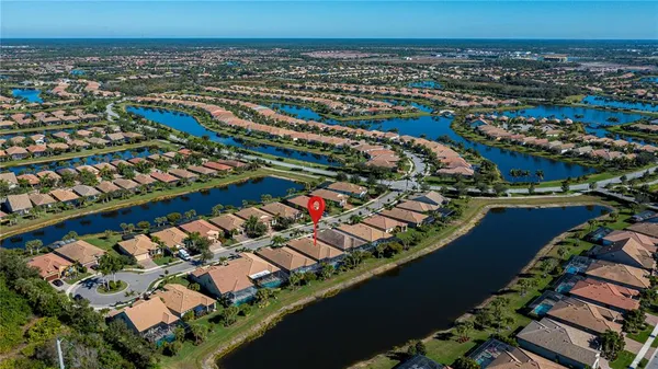 $685,000 | 13861 Karina Street, Venice, FL 34293
