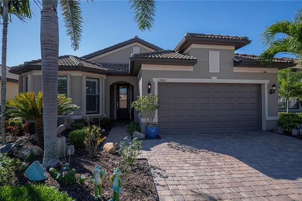 $685,000 | 13861 Karina Street, Venice, FL 34293