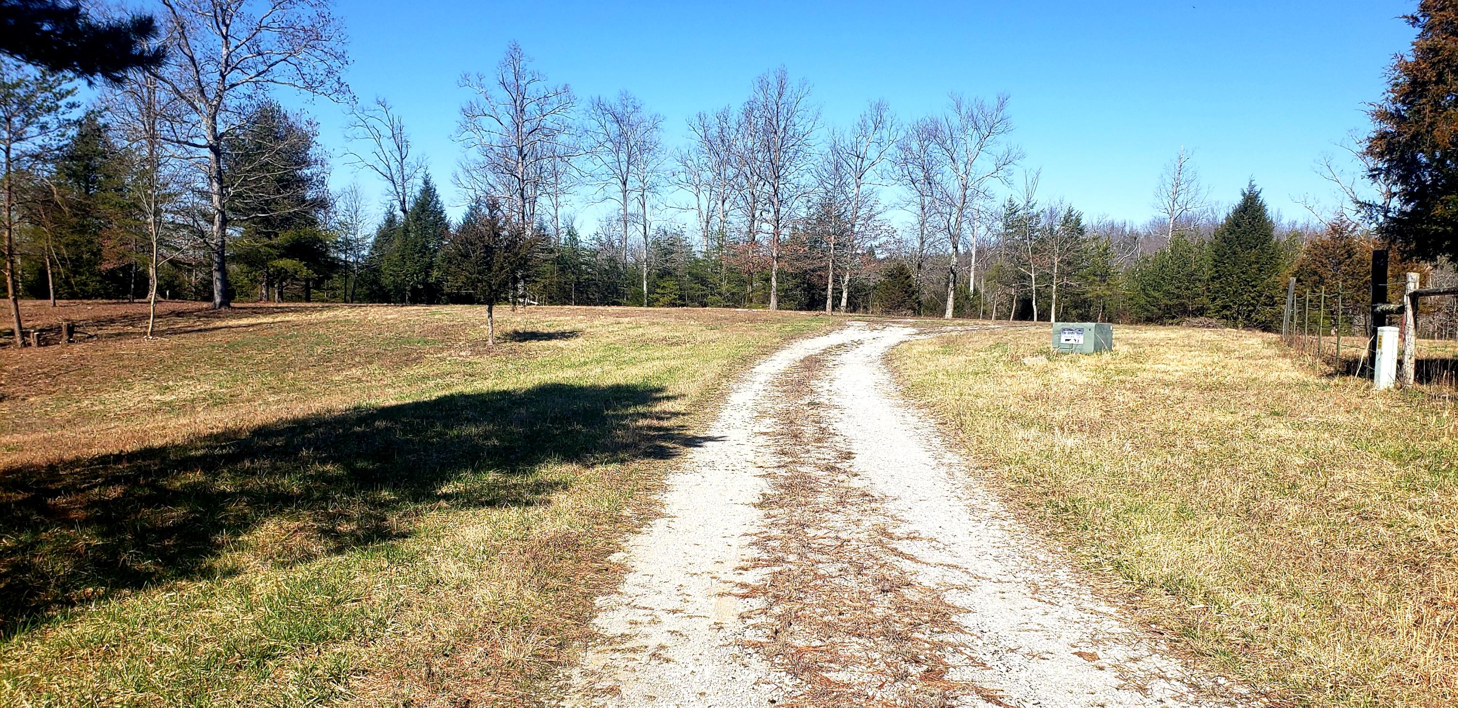160 Falling Leaf Road Jamestown, TN 38556 - Photo 4 of 11 20200214_174319