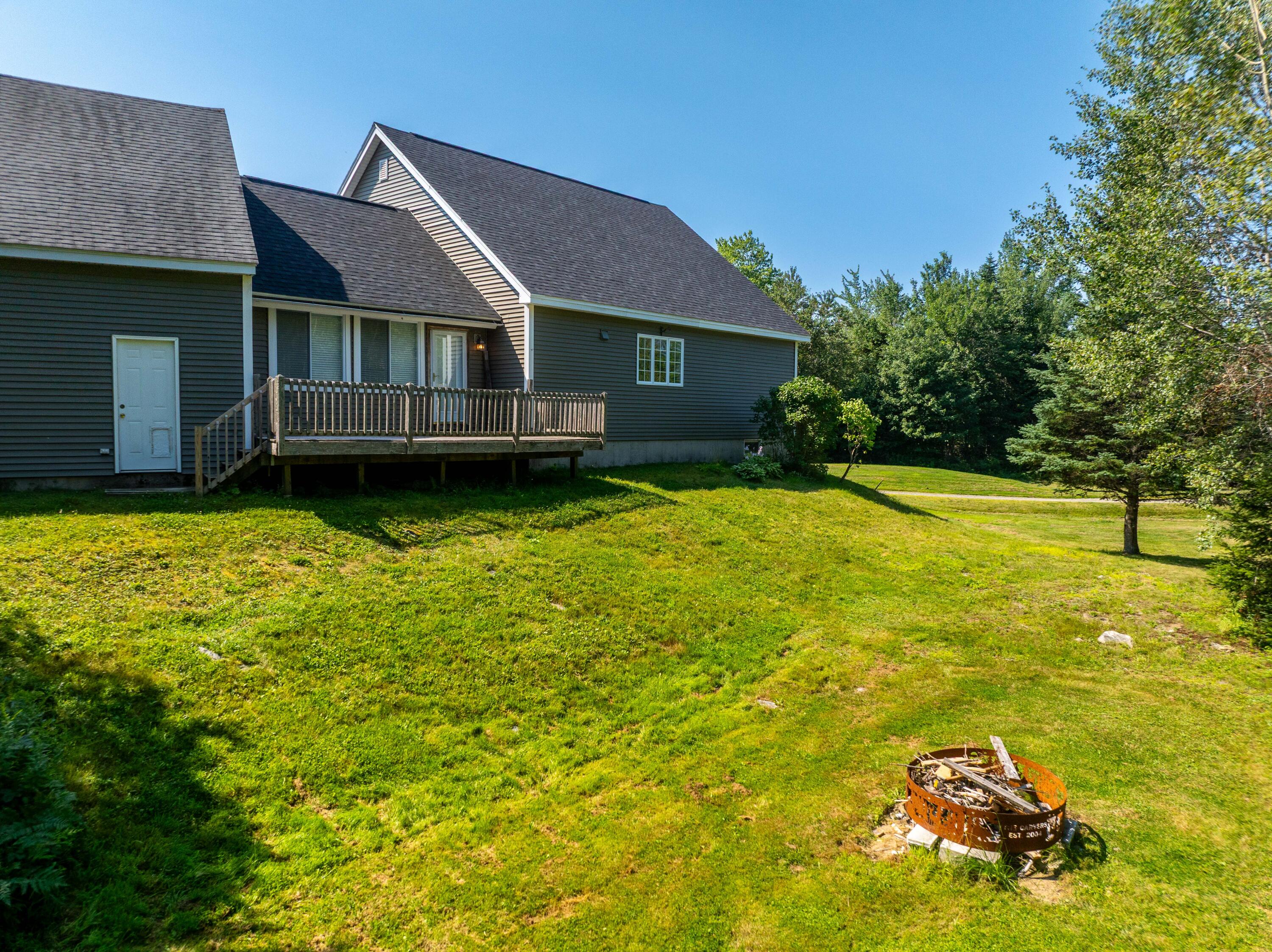 89 Cross Road Pembroke, ME 04666 - Photo 10 of 72 89 Upper Cross Road, Pembroke (13 of 38)