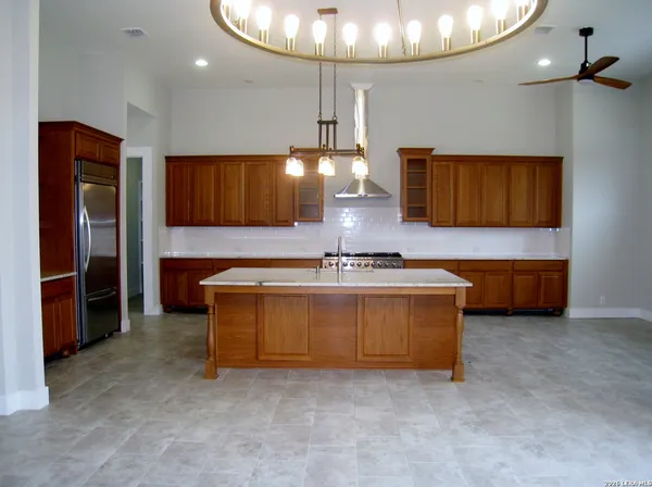 $779,900 | 6751 Wrangler Circle, Bulverde, TX 78163