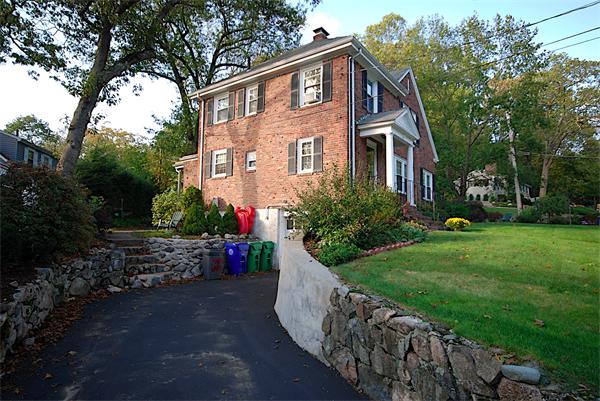 189 Carlton Road Newton, MA 02468 - Photo 11 of 30